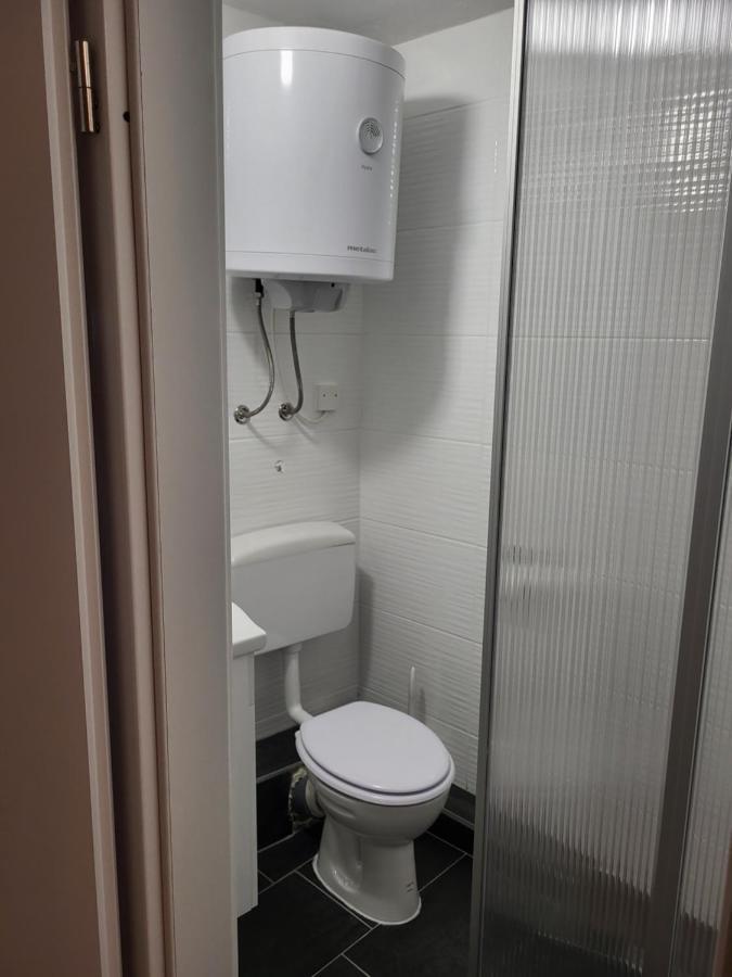 Appartamento Apartma Jelena Capodistria Esterno foto