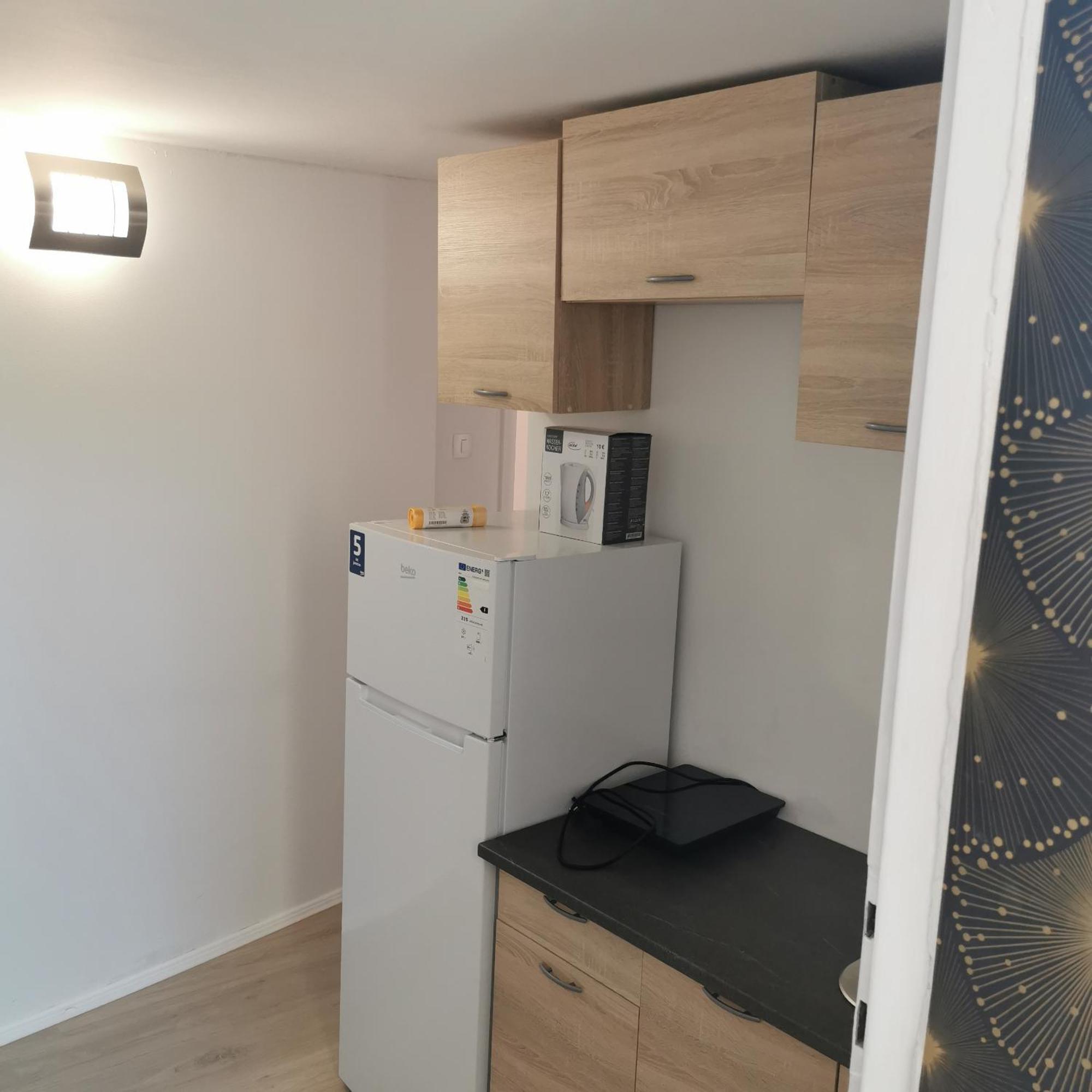 Appartamento Apartma Jelena Capodistria Esterno foto