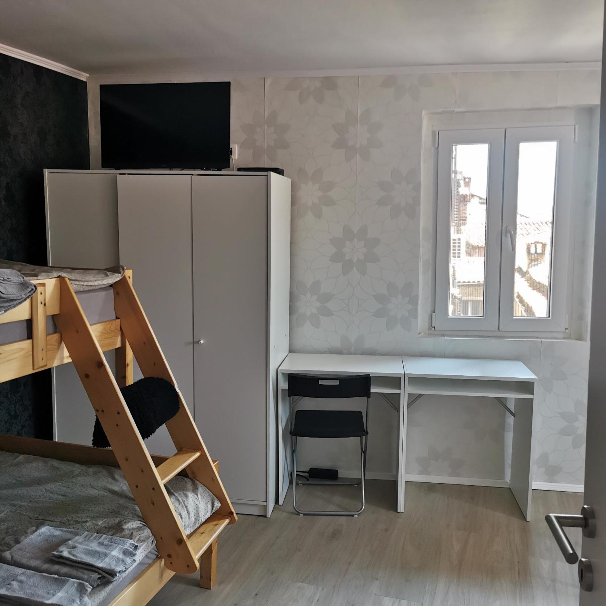 Appartamento Apartma Jelena Capodistria Esterno foto