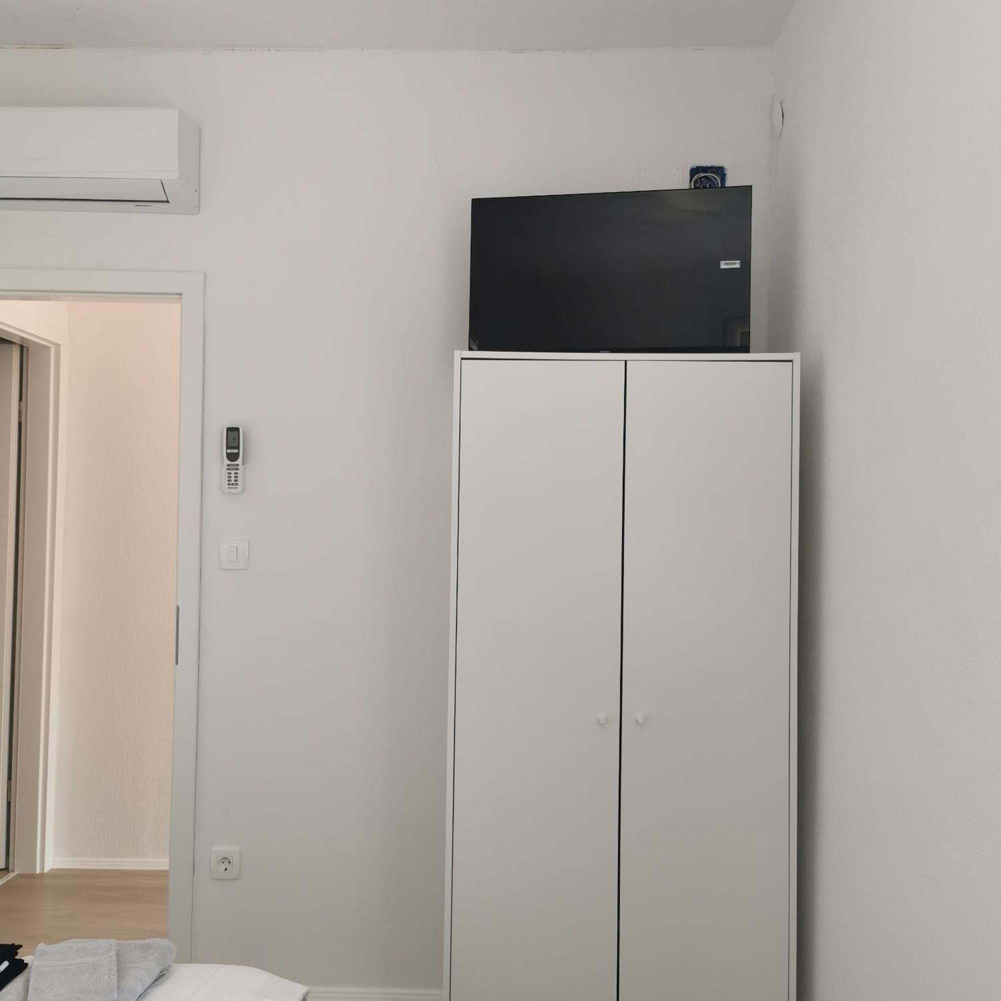 Appartamento Apartma Jelena Capodistria Esterno foto