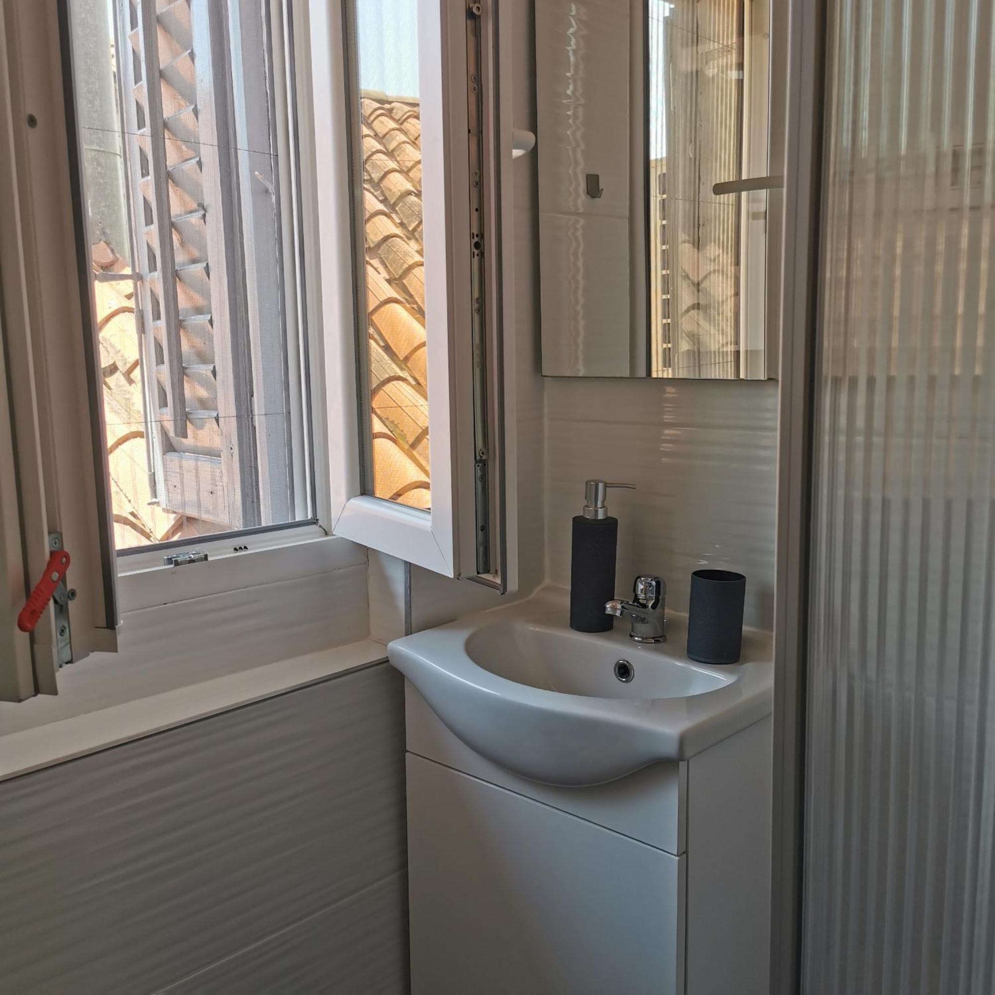 Appartamento Apartma Jelena Capodistria Esterno foto