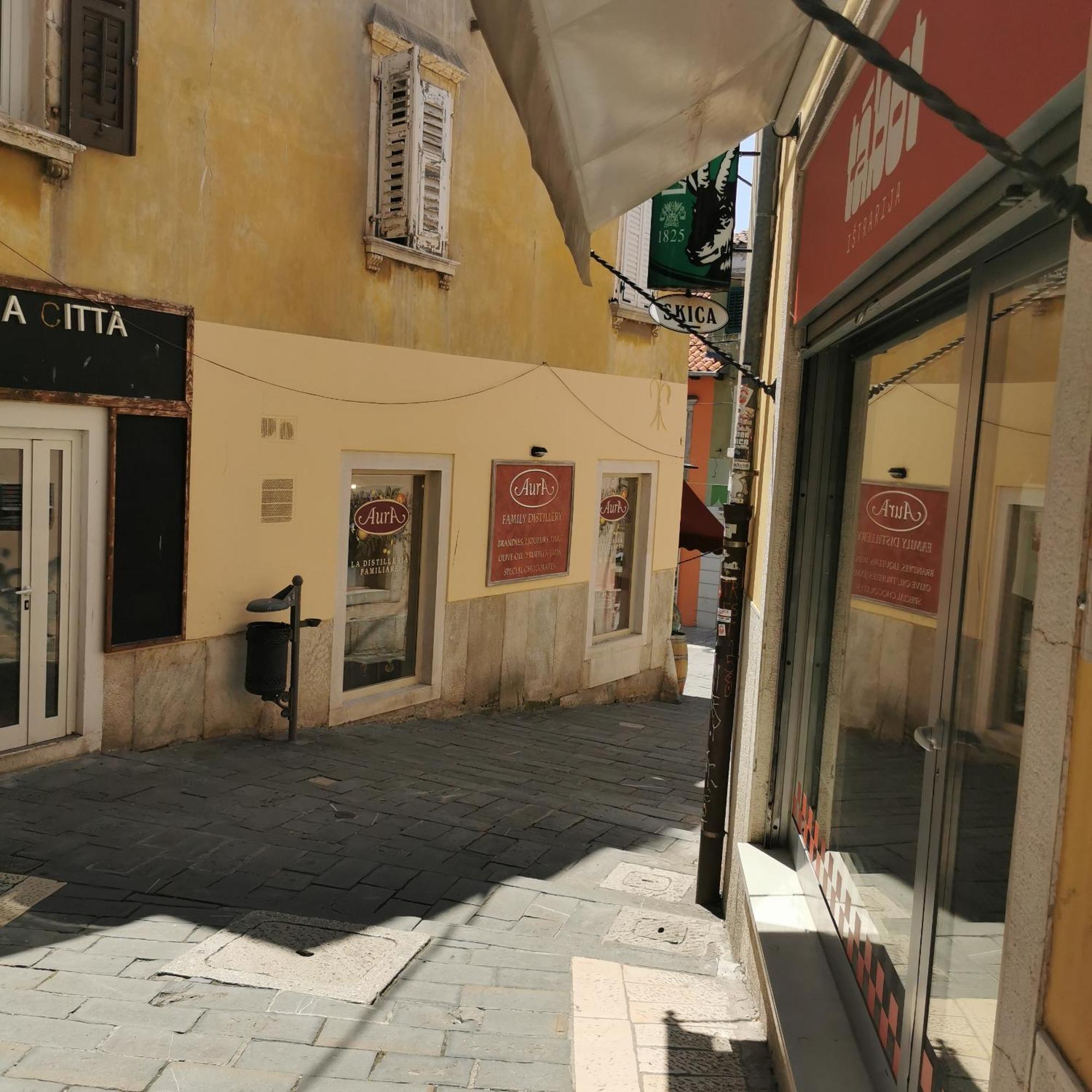 Appartamento Apartma Jelena Capodistria Esterno foto