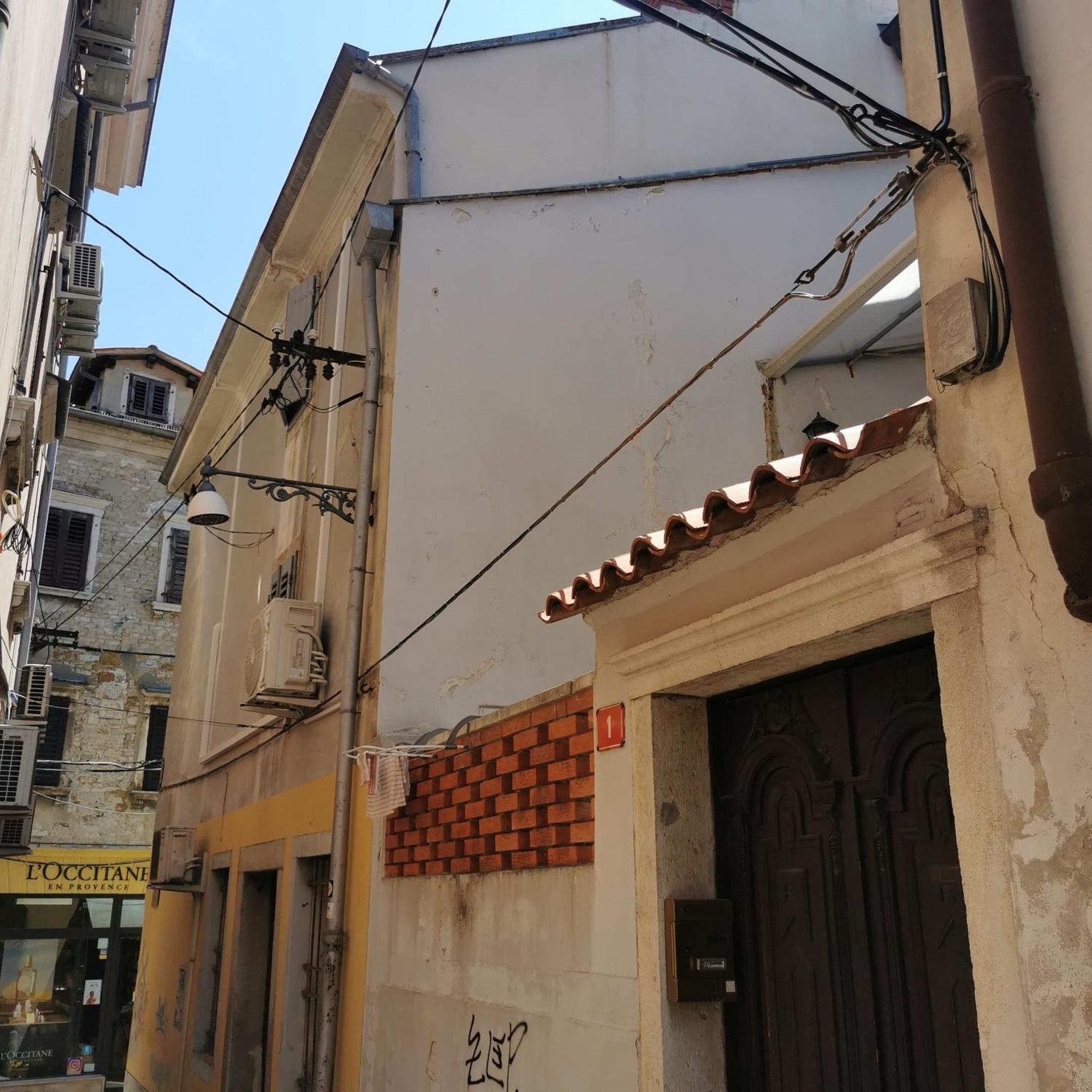Appartamento Apartma Jelena Capodistria Esterno foto